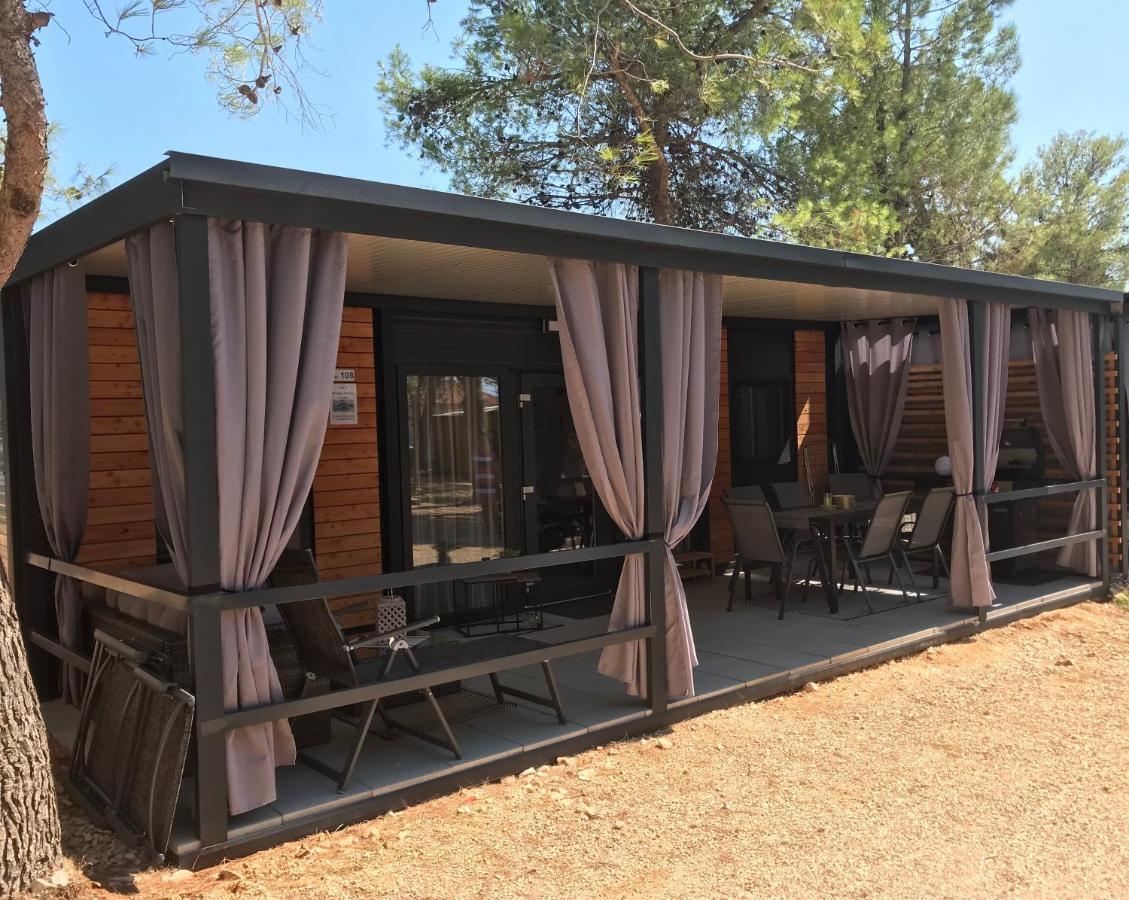 H&S Mobile Home Privlaka  Eksteriør bilde